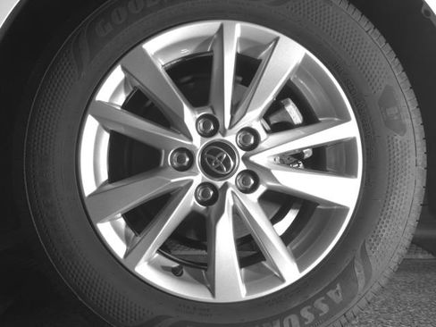 Used 2025 Toyota Camry LE image 47