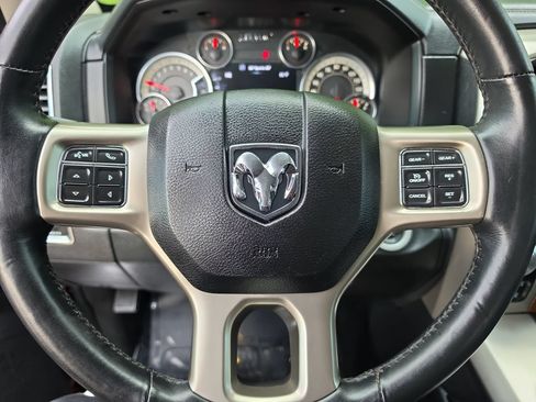 Used 2016 RAM 1500 Laramie w/ Convenience Group AWD/4WD image 12