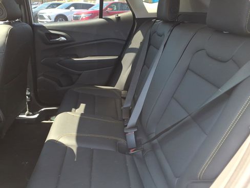 Certified 2024 Chevrolet Trax ACTIV w/ Sunroof Package image 10