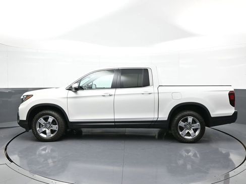 Certified 2025 Honda Ridgeline RTL image 9