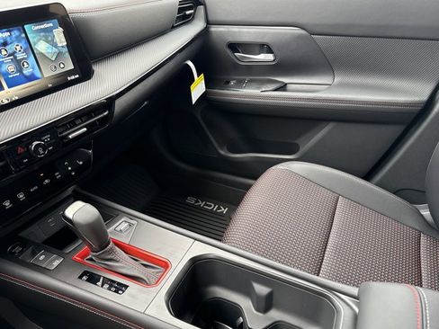 New 2026 Nissan Kicks SR w/ SR Premium Package image 18