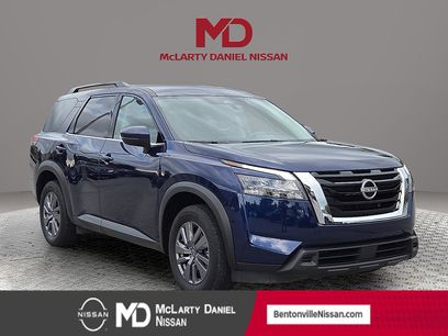 Used 2025 Nissan Pathfinder SV