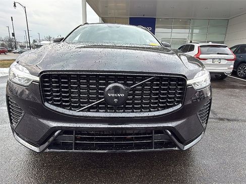 Certified 2024 Volvo XC60 B5 Ultimate w/ Climate Package image 34