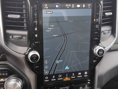 Used 2023 RAM 1500 Laramie image 27