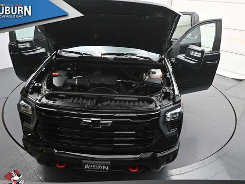 Used 2025 Chevrolet Silverado 2500 LT w/ Trail Boss Package AWD/4WD image 36