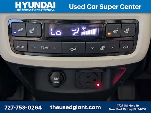 Certified 2022 Hyundai Palisade Calligraphy w/ Winter Package AWD/4WD image 22