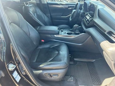 Used 2021 Toyota Highlander Limited AWD/4WD image 21