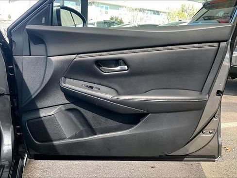 Certified 2022 Nissan Sentra S image 23