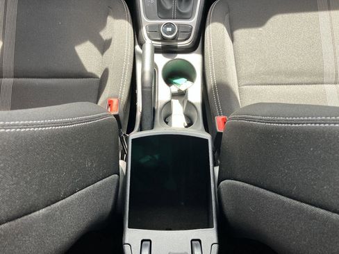 Used 2024 Hyundai Venue SEL FWD image 18