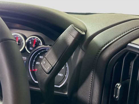 Used 2022 Chevrolet Silverado 1500 LT image 10