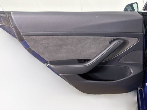 Used 2020 Tesla Model 3 Standard Range RWD image 26