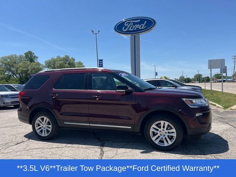Used 2018 Ford Explorer XLT w/ Equipment Group 202A AWD/4WD image 2