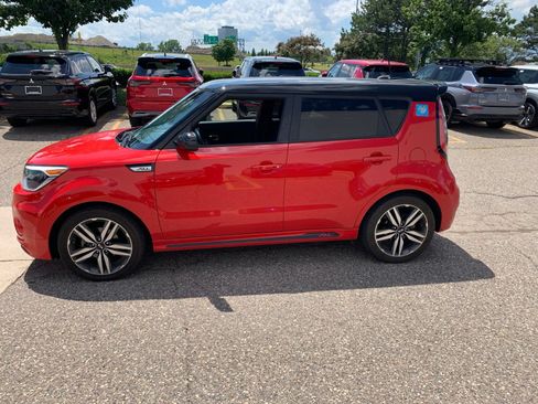 Used 2019 Kia Soul + FWD image 6