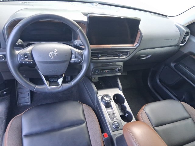 Used 2025 Ford Bronco Sport Outer Banks w/ Outer Banks Tech Package+ AWD/4WD image 9