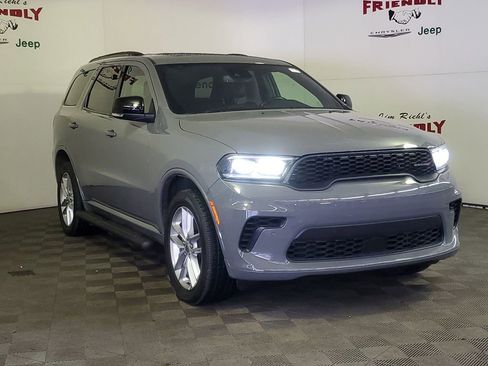 Used 2025 Dodge Durango GT AWD/4WD image 2