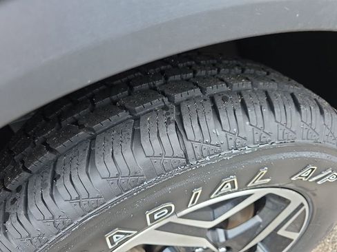 Used 2024 Kia Sportage LX image 27