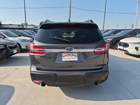 Used 2022 Subaru Ascent Limited AWD/4WD image 7