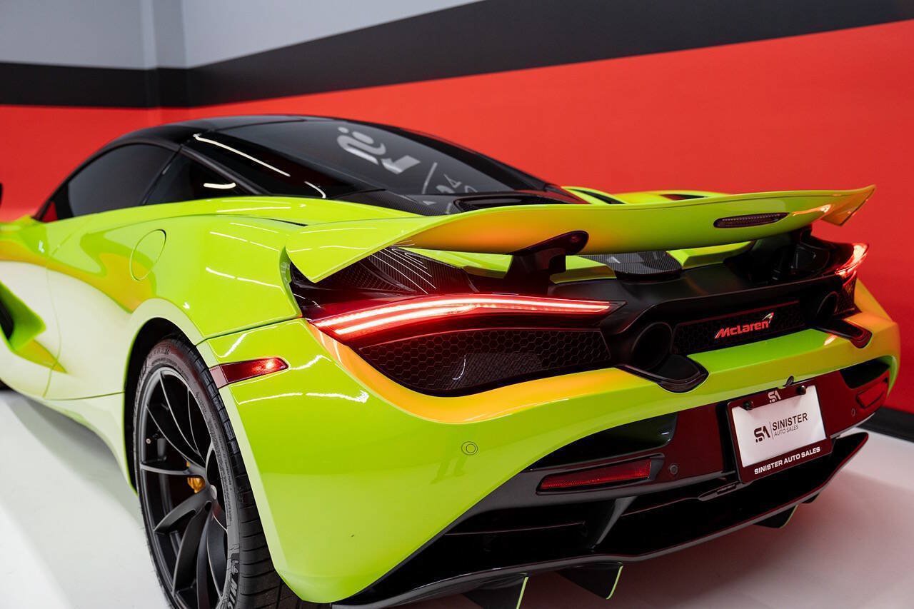 Used 2018 McLaren 720S Performance RWD image 25