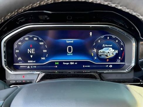 Used 2025 Chevrolet Silverado 1500 High Country image 17