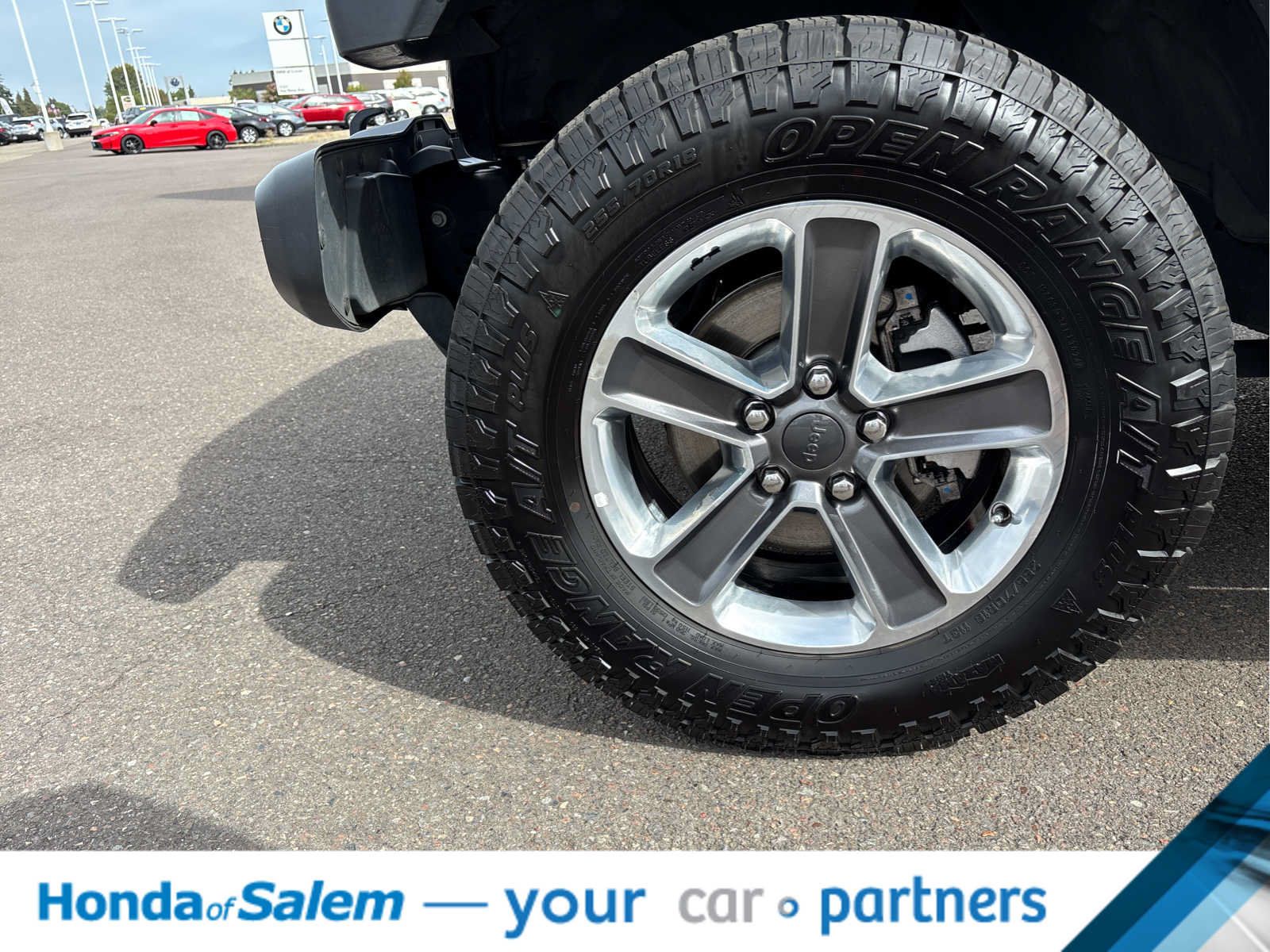 Used 2020 Jeep Wrangler Unlimited Sahara AWD/4WD image 8