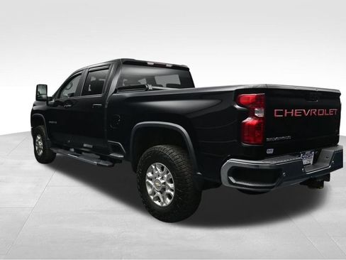 Used 2021 Chevrolet Silverado 2500 LT w/ All Star Edition AWD/4WD image 3