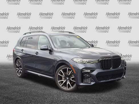 Used 2022 BMW X7 xDrive40i w/ M Sport Package AWD/4WD image 2