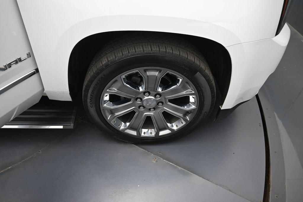 Used 2017 GMC Yukon Denali w/ Open Road Package AWD/4WD image 36