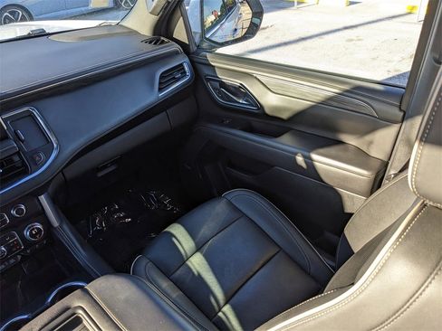 Used 2024 GMC Yukon SLT image 17