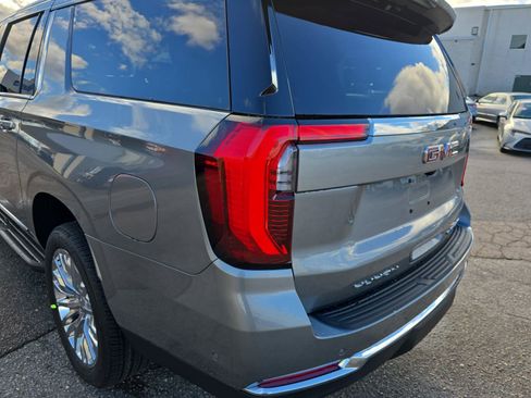 New 2026 GMC Yukon XL Elevation image 37