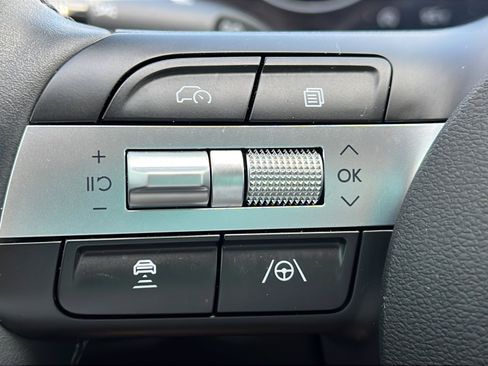 Certified 2025 Hyundai Tucson SEL FWD image 21