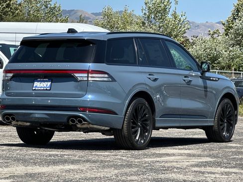 New 2026 Lincoln Aviator Reserve AWD/4WD image 3