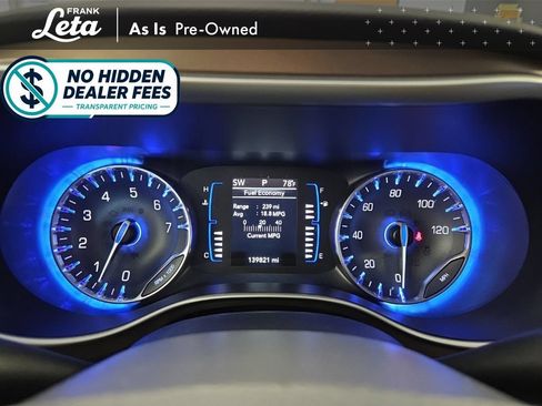 Used 2018 Chrysler Pacifica Touring-L FWD image 15