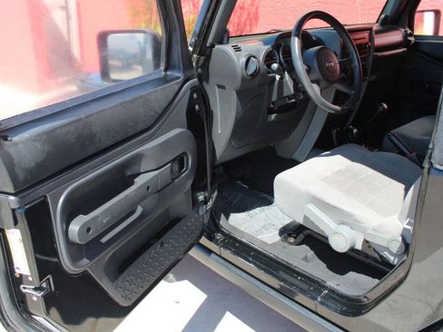 Used 2008 Jeep Wrangler Rubicon AWD/4WD image 9