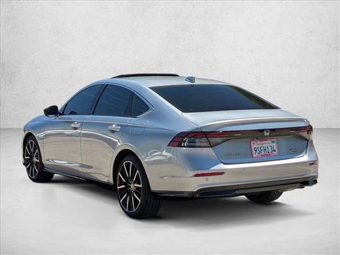 Used 2024 Honda Accord Touring image 8