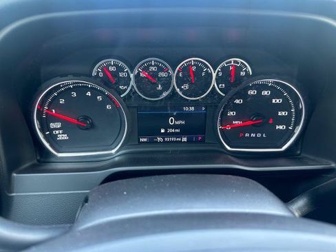 Used 2021 Chevrolet Silverado 1500 LT AWD/4WD image 34