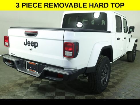 New 2026 Jeep Gladiator Sport image 8