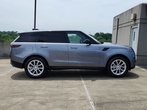 Certified 2025 Land Rover Range Rover Sport image 11