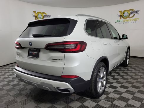 Certified 2022 BMW X5 xDrive45e w/ Executive Package image 7