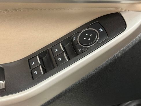 Used 2023 Ford Explorer XLT w/ Equipment Group 202A AWD/4WD image 20