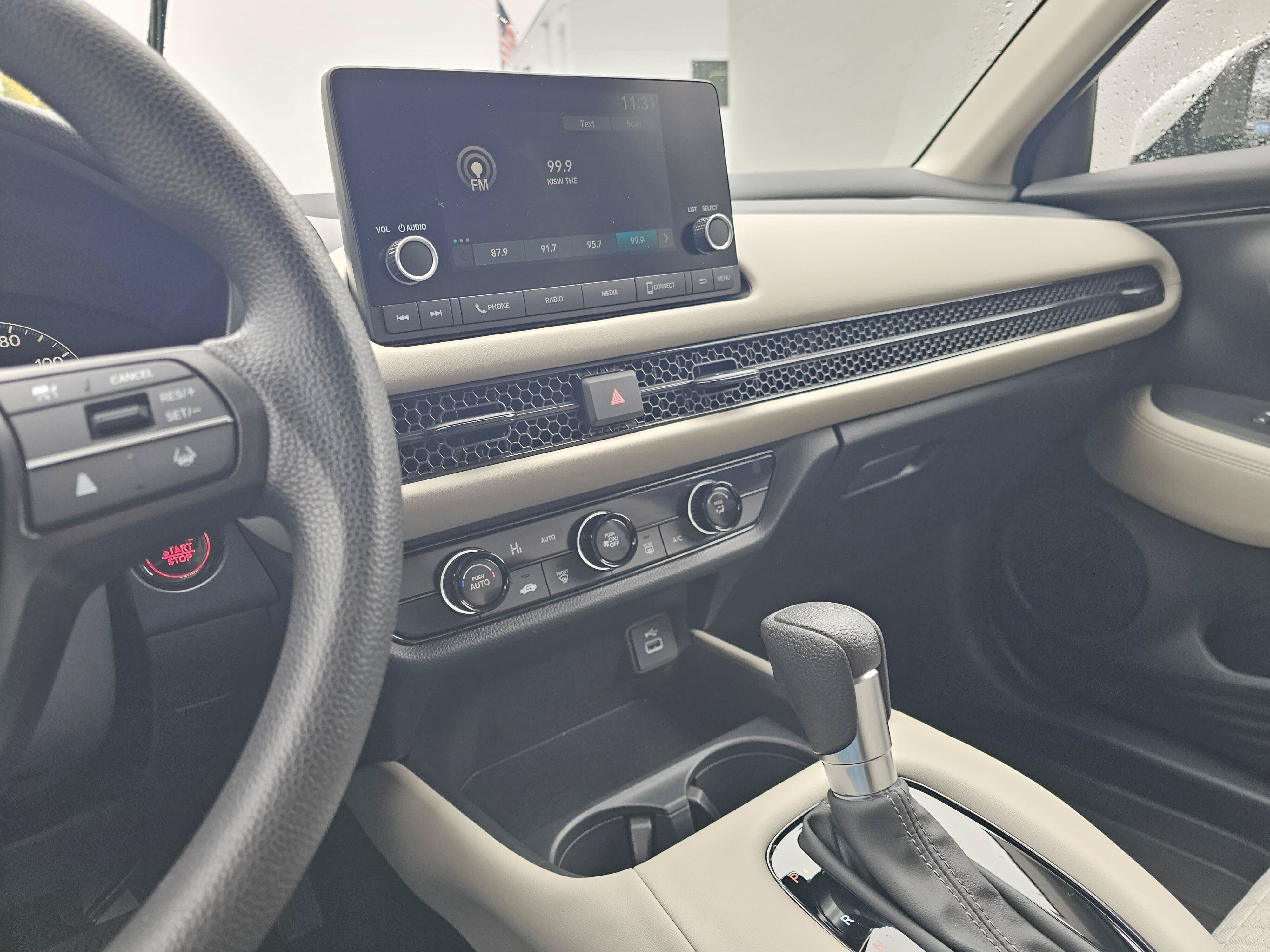 Used 2025 Honda HR-V LX image 30