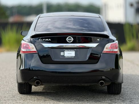 Used 2015 Nissan Altima 2.5 S w/ Power Driver Seat Package FWD image 4