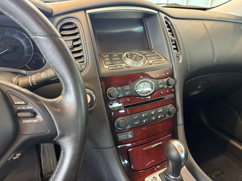 Used 2016 INFINITI QX50 AWD w/ Deluxe Touring Package image 18