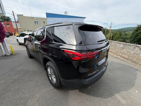 Used 2022 Chevrolet Traverse LT w/ LPO, Floor Liner Package AWD/4WD image 3