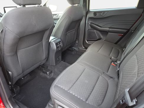 Used 2024 Ford Escape Active w/ Cold Weather Package FWD image 13