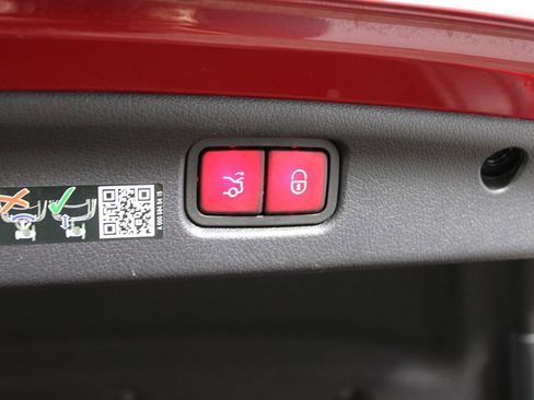 Used 2024 Mercedes-Benz C 300 Sedan w/ AMG Line w/ Night Package image 37