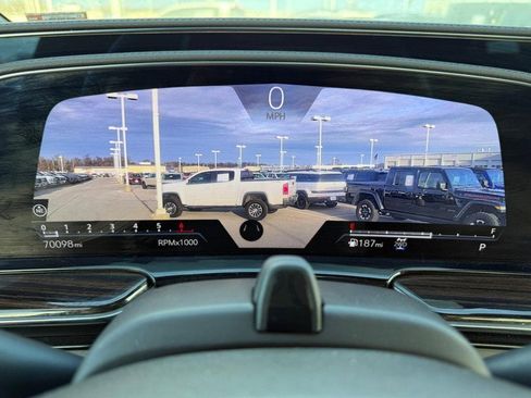 Used 2023 Cadillac Escalade Premium Luxury image 24