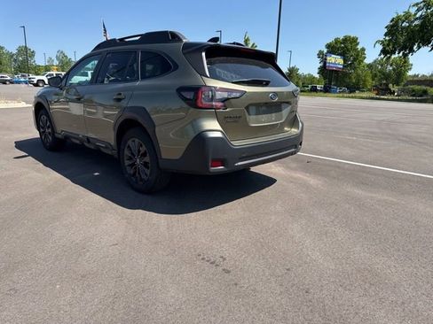 Used 2025 Subaru Outback Onyx Edition AWD/4WD image 3