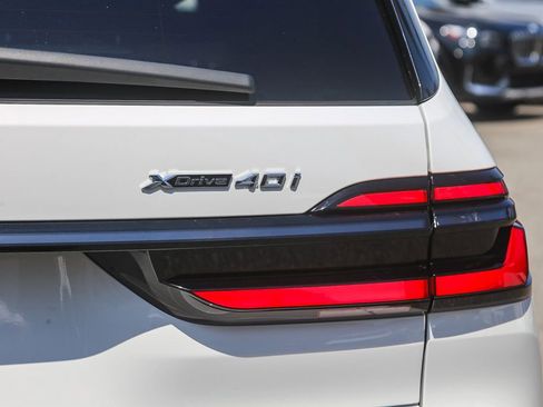 Used 2026 BMW X7 xDrive40i w/ M Sport Package AWD/4WD image 7