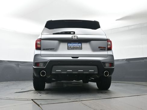 Certified 2024 Honda Passport TrailSport image 35