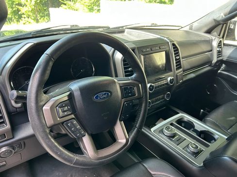 Used 2020 Ford Expedition Max XLT w/ Equipment Group 202A AWD/4WD image 3